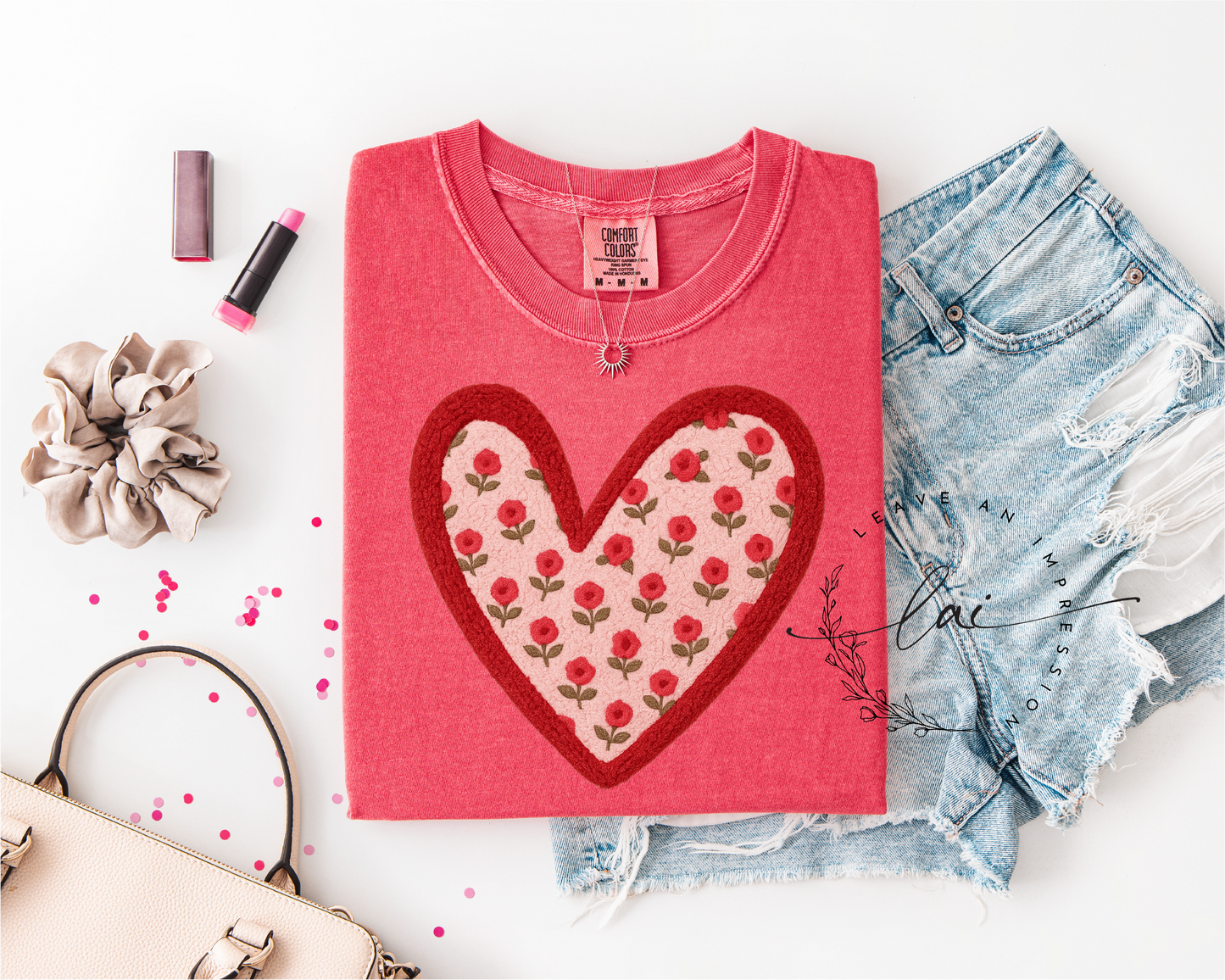 Faux Yarn Heart With Roses